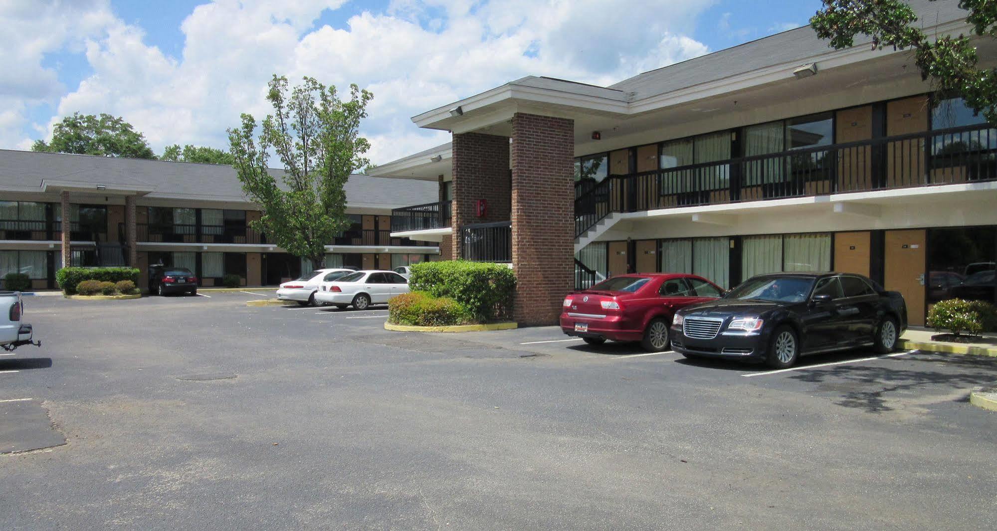 Travel Inn - Lugoff Bagian luar foto